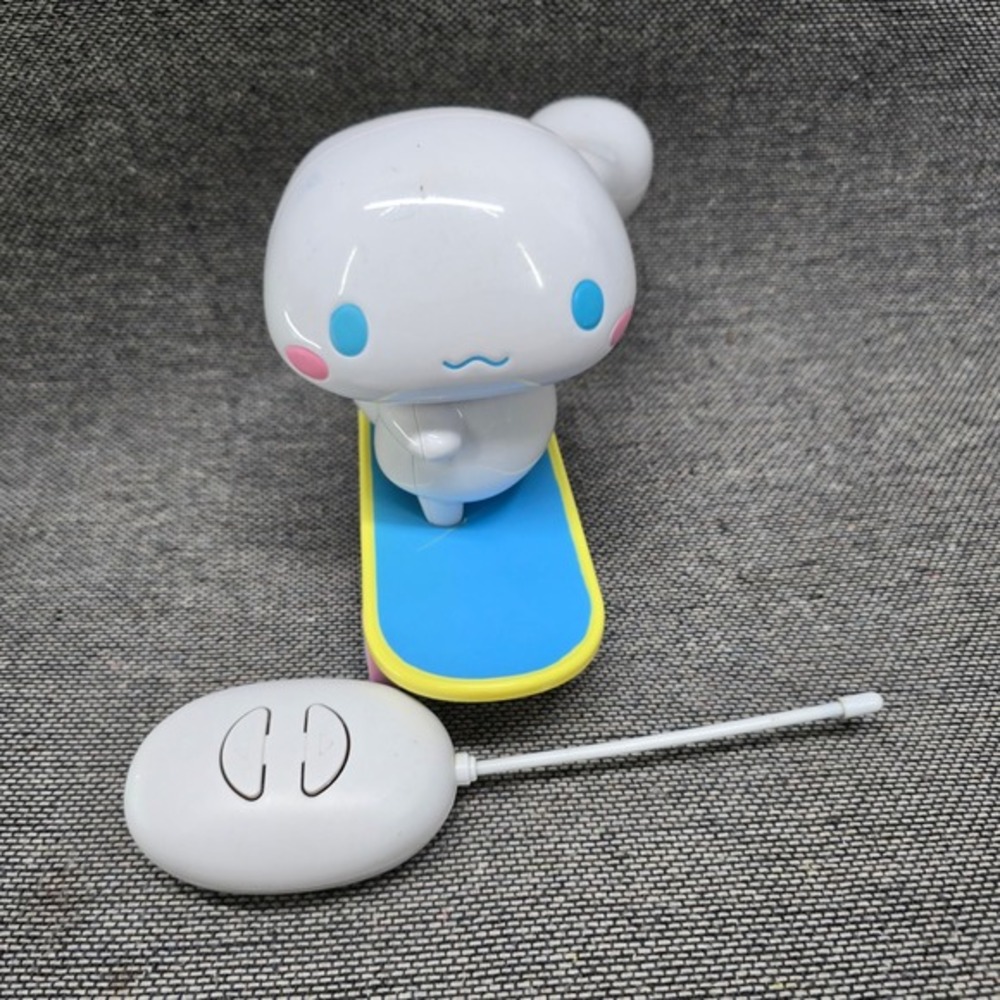 Sanrio Cinnamoroll RC Skateboard Toy White Blue Kawaii Used Rare Collectible